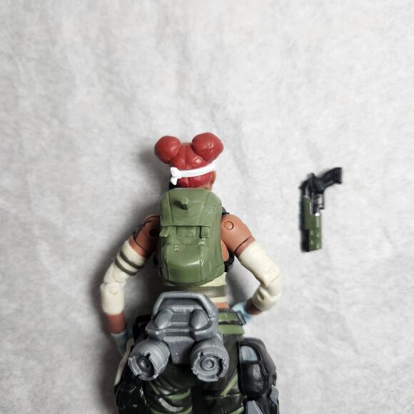 Apex Legends Lifeline 6" Action Figure (Jakks Pacific, 2022) Complete Pre-owned - Picture 5 of 10